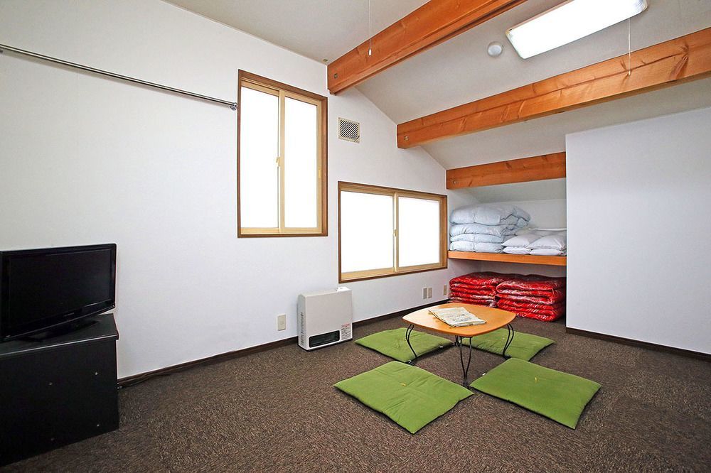 Nozawaonsen Guest House Miyazawa מראה חיצוני תמונה