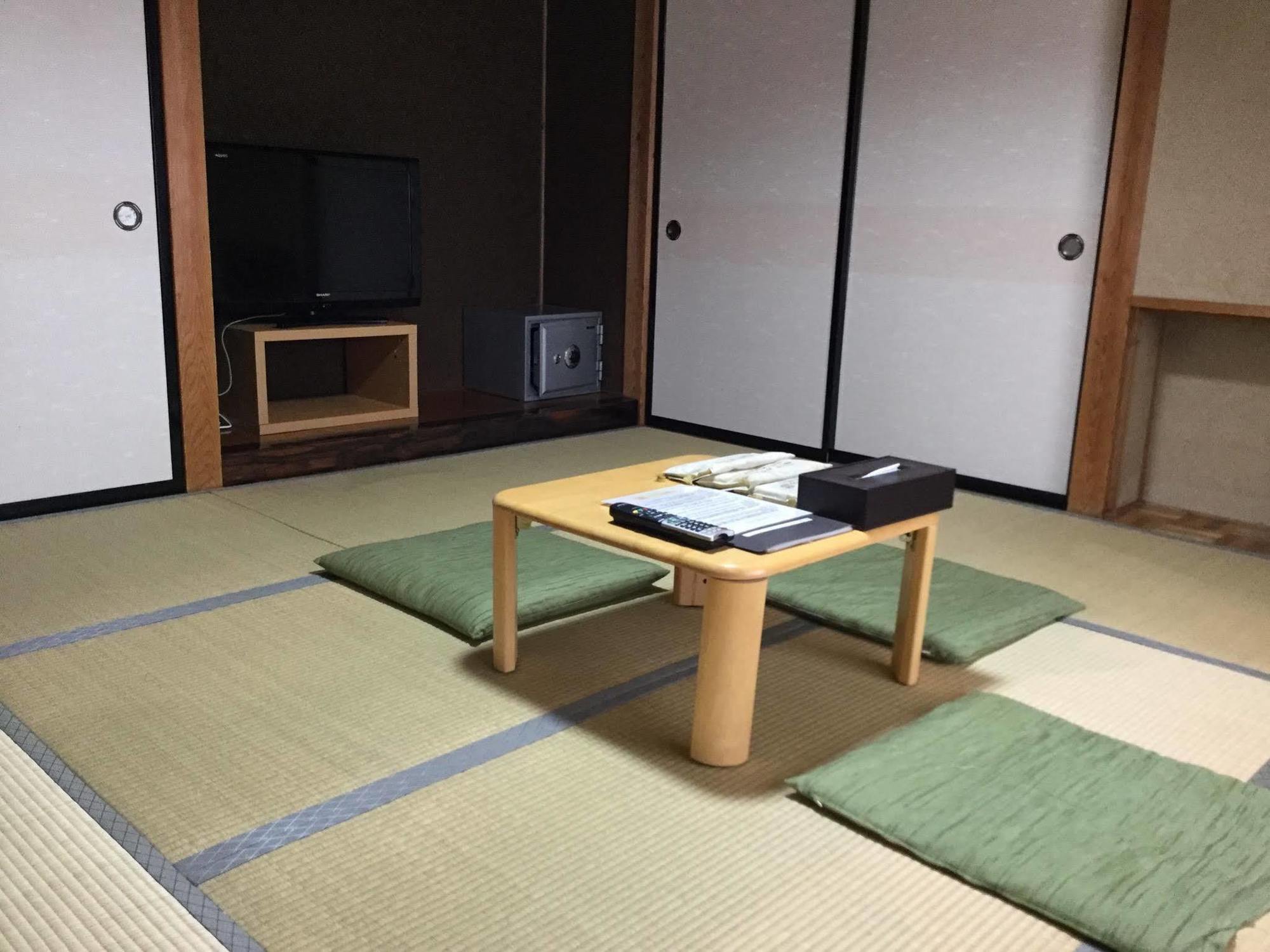 Nozawaonsen Guest House Miyazawa מראה חיצוני תמונה